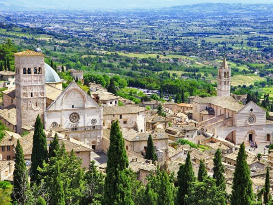 ローマ市内ホテル ⇒  フィレンツェ市内ホテル 送迎サービス 立ち寄り観光付きプランあり＜貸切／英語ドライバー＞ by Max Harvest