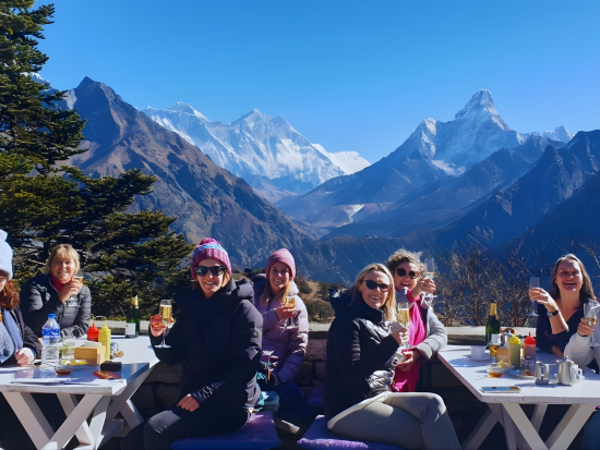 【プライベート】エベレスト＆ヒマラヤ絶景プライベート遊覧飛行ツアー☆ヘリコプターチャーター＜早朝／ホテル送迎／カトマンズ発＞
