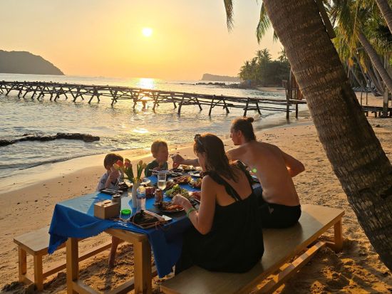 フーコック2島ツアー　シュノーケリング＆サンセットBBQ＜午後／英語ガイド／夕食付き＞