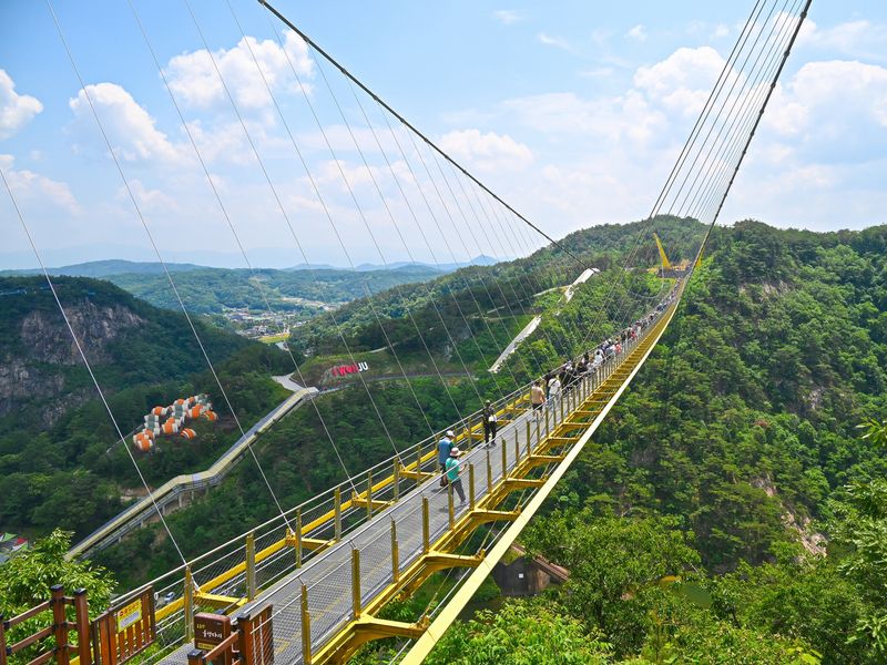 Ulrongtari Suspension Bridge_pixta_127224866_M