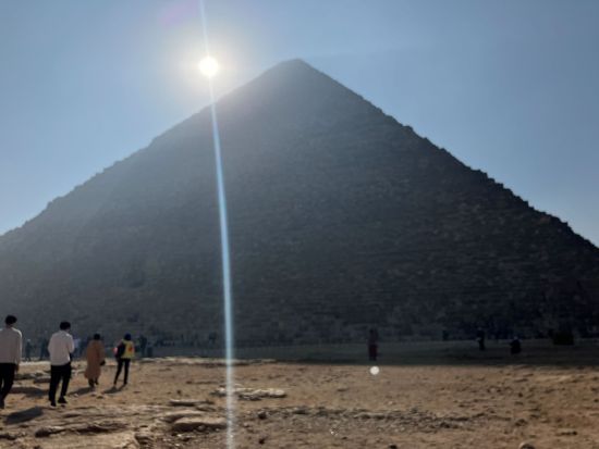 【貸切】嬉しい選べるランチ！三大ピラミッド&スフィンクス+話題の大エジプト博物館（GEM）＜終日／日本語or英語／送迎付／チップ込／カイロ発＞