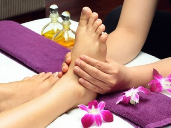 ダナン市内観光ツアー　ハン川ナイトクルーズ＆マッサージを満喫！ ＜夕食付き／日本語ガイド＞