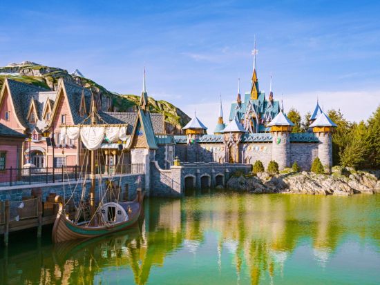 ディズニーランド・パリ　シャトルバス往復送迎＆パーク入場チケット 事前予約サービス ＜1パークもしくは2パーク／英語ドライバー／エッフェル塔付近発＞