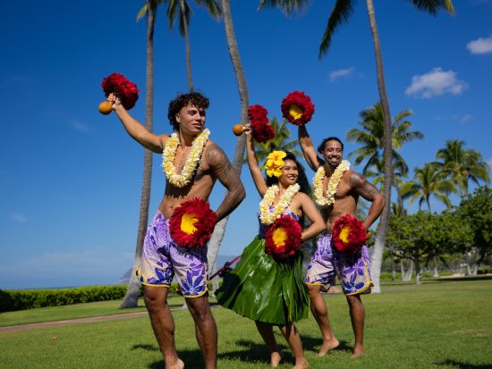 伝統ルアウ＆ハワイアンショー「カウラ・ルアウ」　ネイティブ・ハワイアン主導の本格ルアウショー＜コオリナ・リゾート内／送迎可＞