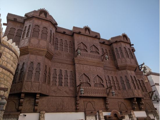 【1泊2日】サウジアラビア2都市周遊ツアー ジェッダ＋メディナ＜貸切／食事付き／英語＞