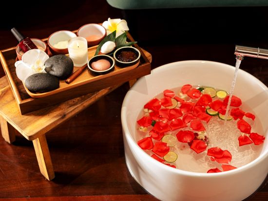 ラ・フローラスパ＆ネイル「La Flora Spa & Nails」　心身のケアを目指すホリスティック・スパパッケージ＜当日予約OK／ホアンキエム＞