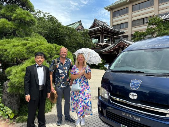 【英語アシスタント同乗】博多港・福岡市内発着ハイヤーチャーター(ハイエース) ＜3～7時間／定員8人＞