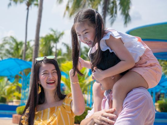 テーマパーク ⇔ ゴールドコースト市内ホテル往復送迎サービス　ムービーワールド・ドリームワールド・ウェット＆ワイルド・シーワールド＜乗合／英語ドライバー＞