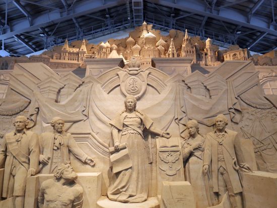 鳥取砂丘と砂の美術館＆梨狩り食べ放題 日帰りバスツアー 日本最大級の砂丘と旬の味覚を満喫！＜大阪発着＞