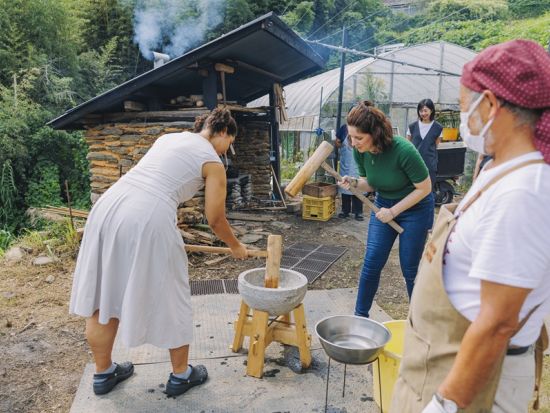 長崎市内発着 貸切観光タクシー 外海 隠れキリシタンの里とかんころ餅作り体験 ＜昼食付／約6時間／1～8名＞ by ラッキータクシー