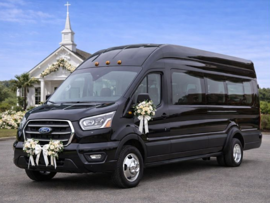 ハワイ挙式　ホテル⇔教会間の往復送迎サービス＜貸切／1～23名＞ by ABC Transportation