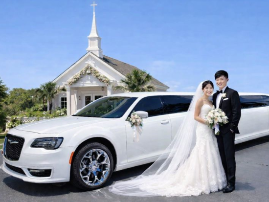 ハワイ挙式　ホテル⇔教会間の往復送迎サービス＜貸切／1～23名＞ by ABC Transportation