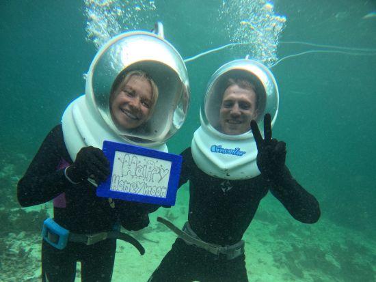 シーウォーカーツアー  泳げなくてもOK！ボートで行く熱帯魚と海中散歩＜写真データ無料付き／約1.5時間／2～4名／10歳～／石垣島＞