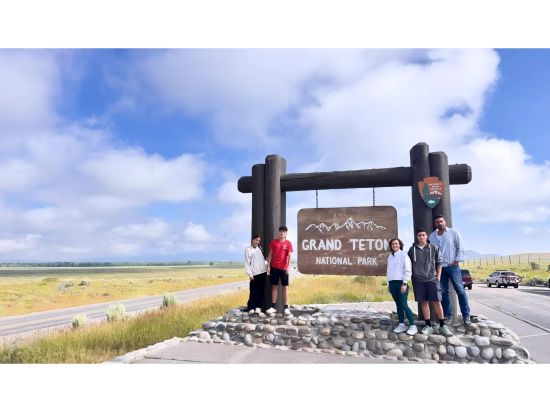 イエローストーン国立公園＆グランドティトン国立公園　4泊5日観光ツアー ＜6～9月／英語ガイド／ボーズマン発＞