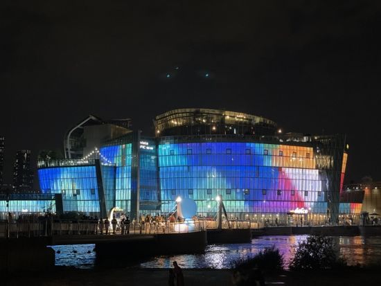 ソウル夜景ツアー　徳寿宮の夜間観覧＆盤浦大橋月光レインボー噴水ショーの鑑賞 ＜4～10月／サムギョプサルの夕食付き／日本語ガイド＞