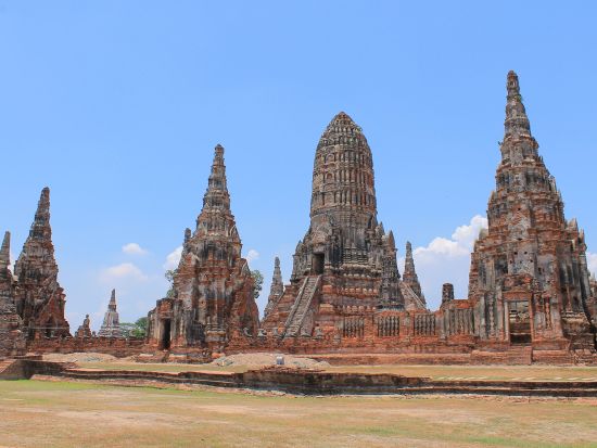 古都アユタヤ4大遺跡巡り日帰りツアー　世界遺産満喫＆タイ料理ビュッフェ付＜バンコク発／日本語ガイド／昼食付き＞