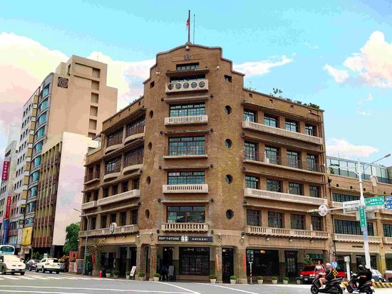 200014722_base_17701945358854