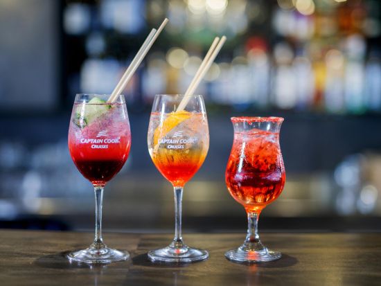 ~ シドニーで贅沢な体験 ~ キャプテンクック サンセット ディナークルーズ☆選べる3コースディナー [日本語乗船アシスト付き] 