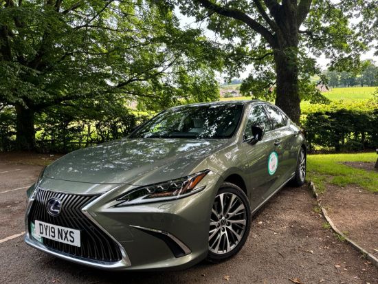 ウィンダミア発：湖水地方観光ツアー　名所巡りと英国文化体験 ＜日本語または英語ガイド／コッツウォルズ日帰り観光付きプランもあり＞