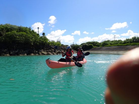 幻の島ユニの浜上陸ツアー シーカヤックで絶景を見に行こう◎ 初心者大歓迎！＜2歳から参加OK／約2時間30分／宮古島＞