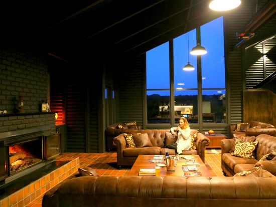 Thousand Lakes Lodge Lounge_TT image