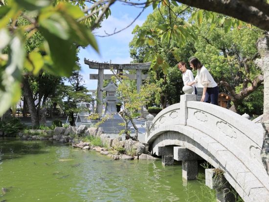福岡発日帰りバスツアー　白糸の滝＋一蘭の森＋櫻井二見ヶ浦 夫婦岩など 糸島の人気スポットへご案内 ＜博多発着／日本語・中国語＞
