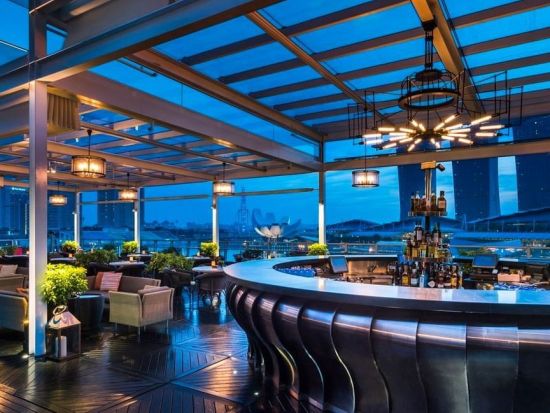 フラトンベイホテル　絶景ルーフトップバー「ランタン」　事前予約サービス ＜席のみ予約＞