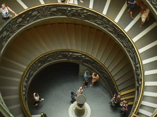 Guided-Tour-of-the-Vatican-Museums-Sistine-Chapel-and-St.-Peters-Basilica-image-3