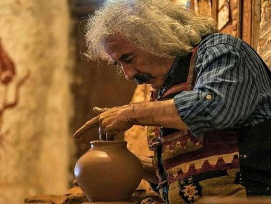 カッパドキア陶芸体験 アヴァノスで本格ろくろ制作に挑戦！＜約1時間／日本語インストラクター／ホテル送迎付き＞