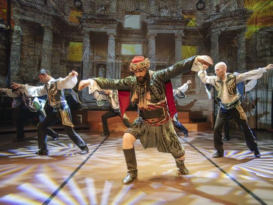 Hodjapasha Rhythm of the Dance Show1