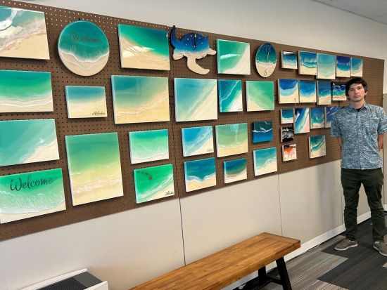 オーシャンレジンアート作成体験　ハワイの美しい海や波をレジンアートで再現！世界に一つだけの作品を作るワークショップ＜日本語／マッカリーショッピングセンター内＞