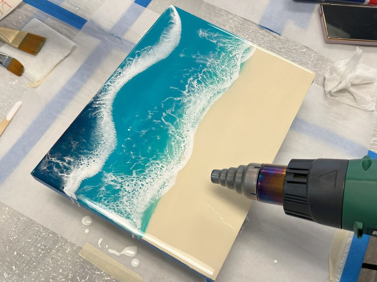 オーシャンレジンアート作成体験 ハワイの美しい海や波をレジンアート