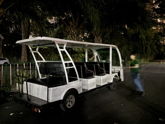 【土曜限定】ホーチミン夜観光の新定番！ シクロ体験＆夜のサイゴン動物園ツアー