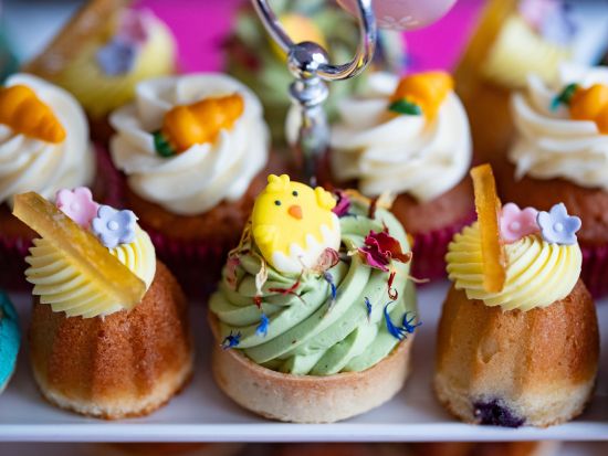 プレミアムアフタヌーンティーバスツアー　真っ赤な2階建てバスでロンドン観光 ＜1.5時間／ヴィクトリア駅周辺発＞