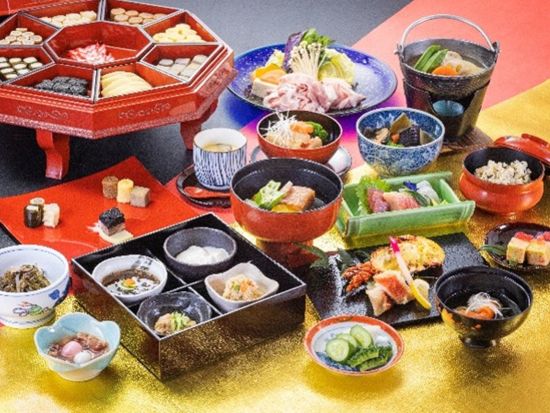 【琉球豆腐会席（舞踊鑑賞付き）】伝統的な食文化と琉球王朝の宴の雰囲気を味わう琉球舞踊を満喫！＜那覇 久米／1階シアター席＞