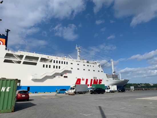 マルエーフェリー着岸2