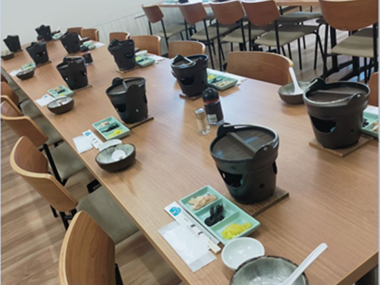 【全日催行決定】積丹半島日帰りバスツアー 道の駅 ふるびら＋島武意海岸＋神威岬　ごはんが見えないウニ丼と海鮮浜鍋ランチ付き＜昼食付／6～8月／札幌発着＞