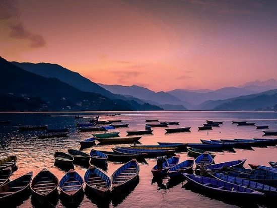 カトマンズ市内・郊外＆ポカラ 3泊4日 【カトマンズ空港発着/ 空港送迎＋ホテル＋観光/ 日本語ガイド】