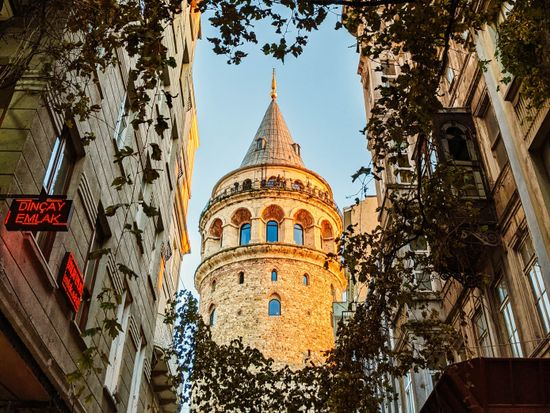 Galata Tower - Unsplash (2)