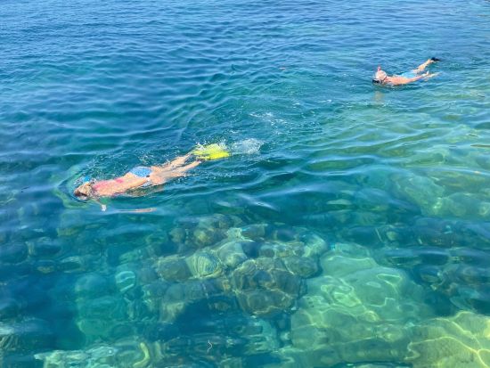 贅沢に過ごすアイランドホッピングツアー　シュノーケリング＋釣り＋離島BBQランチ＜1日／英語ガイド／昼食付き／ローカルビール飲み放題＞