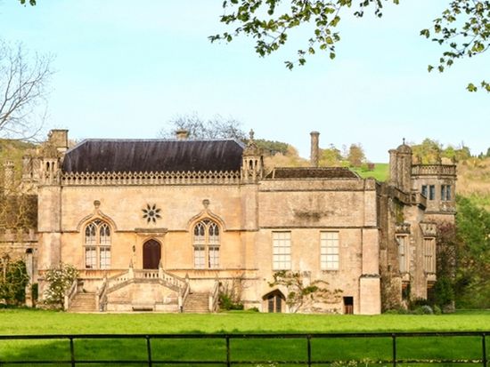 England_Lacock_Abbey_shutterstock_1223899051