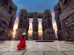 カヘティ地方 日帰り観光ツアー ワインテイスティング＋ボドベ修道院＋シグナギ散策＋ジョージア年代記＜英語ガイド／トビリシ発＞の写真