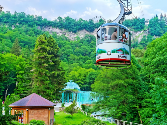 Picsart_23-11-04_13-28-17-340