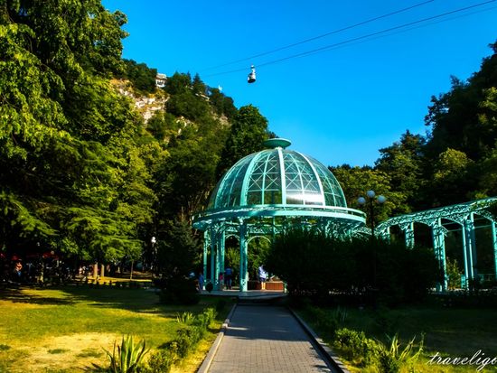 Picsart_24-03-25_11-50-59-773