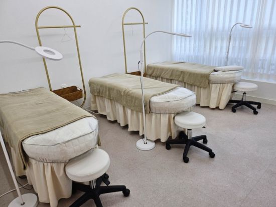 First Light 「ファーストライト」海雲台 リピーターも多数のトータルビューティーエステサロン＜萇山（チャンサン）駅9番出口徒歩2分＞