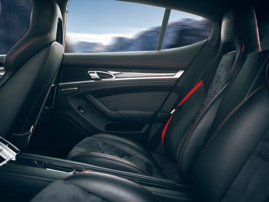 【貸切】BTS WORLD TOUR リマ公演　ライブコンサート会場⇔リマ市内往復送迎サービス＜日付限定／日本語ガイド同行＞