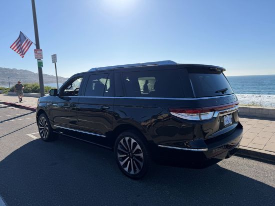 ロサンゼルス貸切ラグジュアリーチャーター　高級SUVまたは大型バンで巡る自由自在のプレミアム観光＜1～8名／4時間～／日本語ドライバー＞