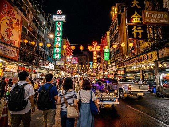 トゥクトゥクで行く ミシュランガイド・ストリートフードツアー ＜夕食付き／英語ガイド＞