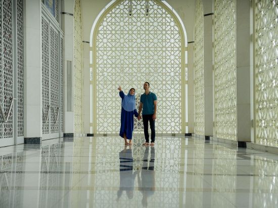 ゆったり午後発！ブルーモスク＆ピンクモスク観光ツアー　クアラルンプール2大モスクを半日で巡る ＜午後発／日本語ガイド／アロー通り解散＞