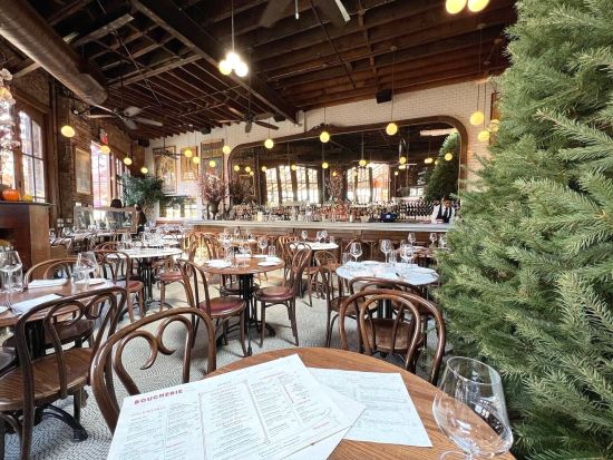 【レストラン座席予約】ブシュリー・ウエストヴィレッジ 